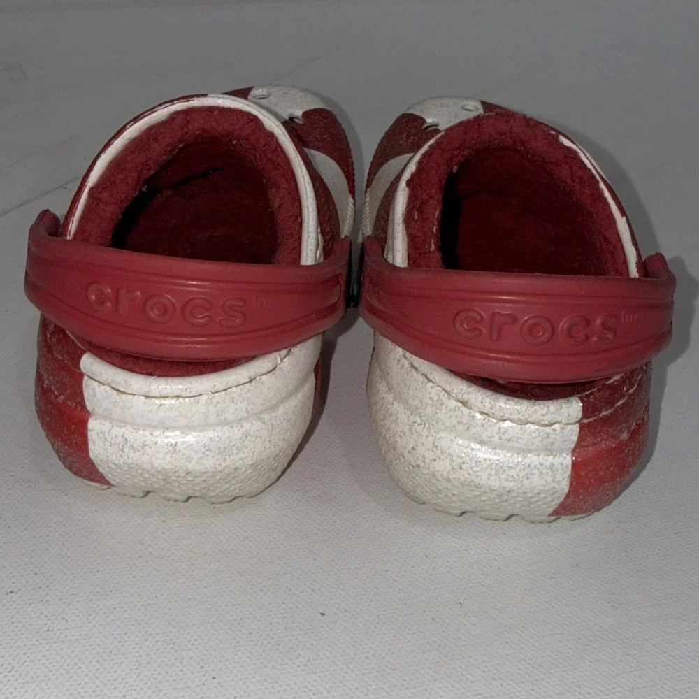Crocs‎ Classic Fleece Lined Holiday Red White Candy Cane Peppermint Clog Kids C5